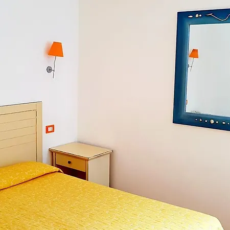 Tramonto Direttamente Sul Mare Hotel